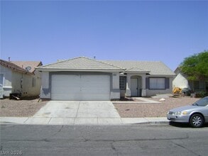 Building Photo - 830 Padre Field Ct