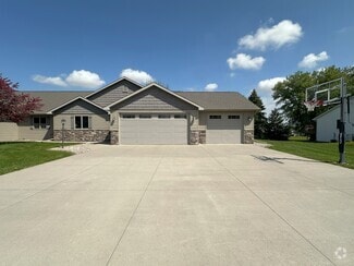 Building Photo - W6936 Maple Terrace Rd