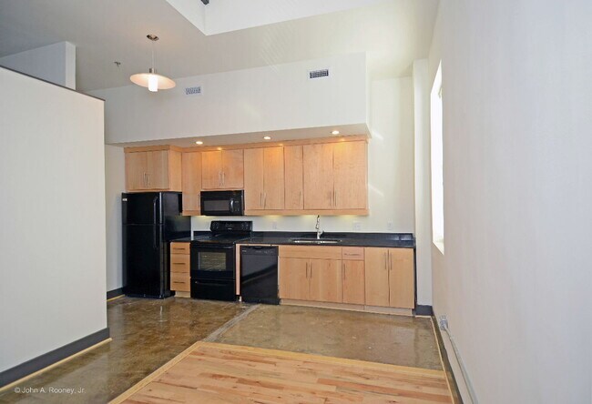 Foto del edificio - 132 N Sycamore St