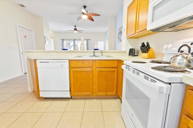 Building Photo - 8536 Crystal Cove Loop
