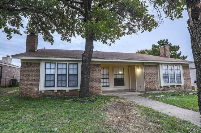 Building Photo - 503 Crowley Rd