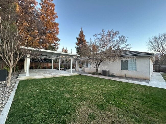 Building Photo - 2315 Fairmont Ave