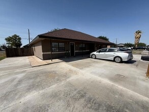 Building Photo - 1201 E Nobles Ave