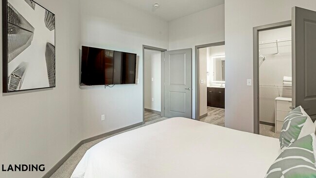 Foto del edificio - 3150 W Twain Ave