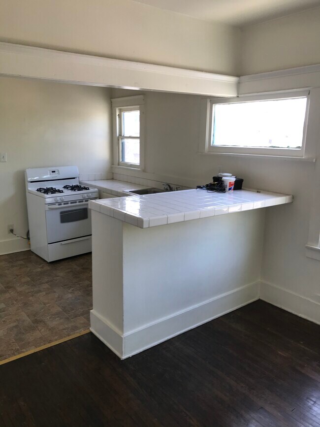 Building Photo - 1111 Orizaba Ave