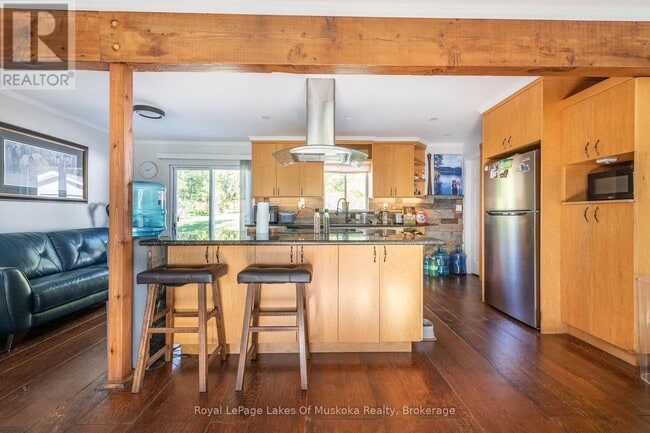 Building Photo - 462 Muskoka 3 Rd