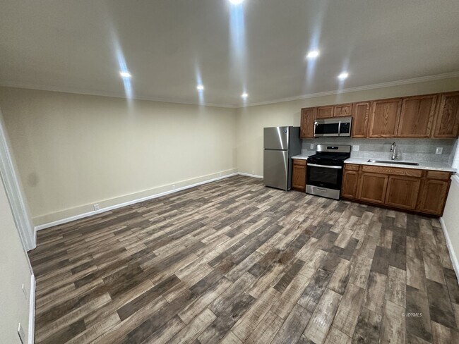 Foto del edificio - Walk to Town 1 bedroom Apartment