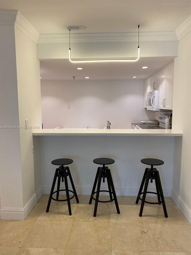 Foto del edificio - 170 Ocean Ln Dr