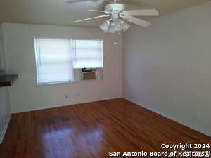 Foto del edificio - 801 Eleanor Ave