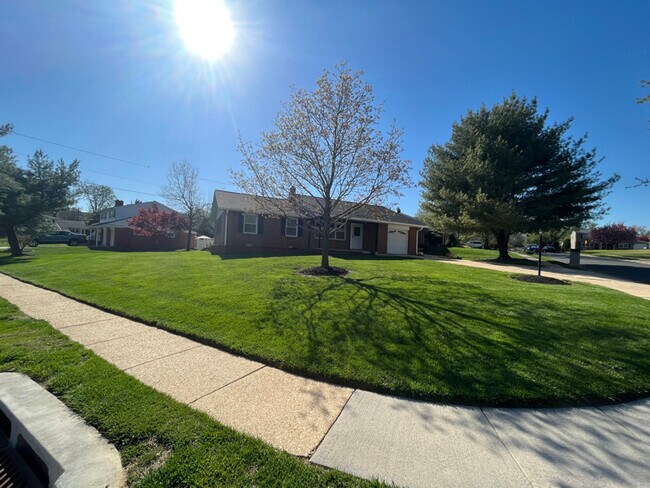 Foto del edificio - 2700 Barnsley Rd