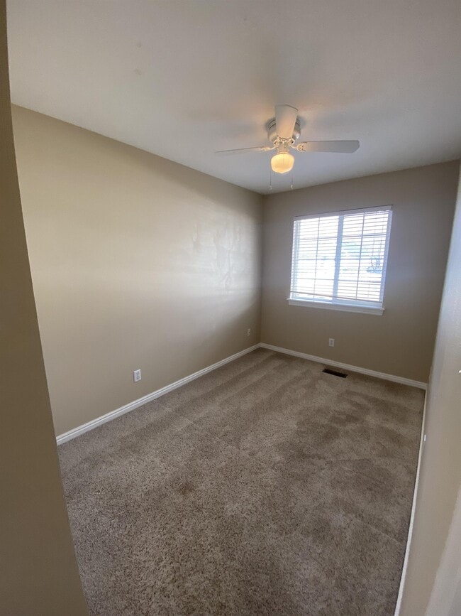 Building Photo - 1017 Eastgate Dr
