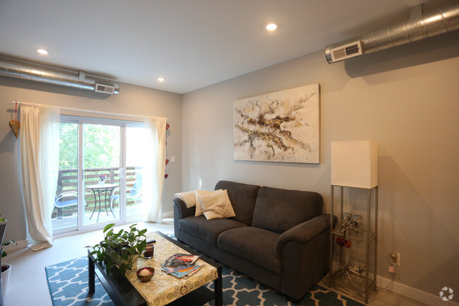 Standard 1Bed - 4321 Grove