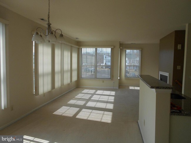 Foto del edificio - 13201 Cornerstone Dr