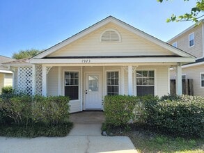 Building Photo - 7923 Audubon Dr