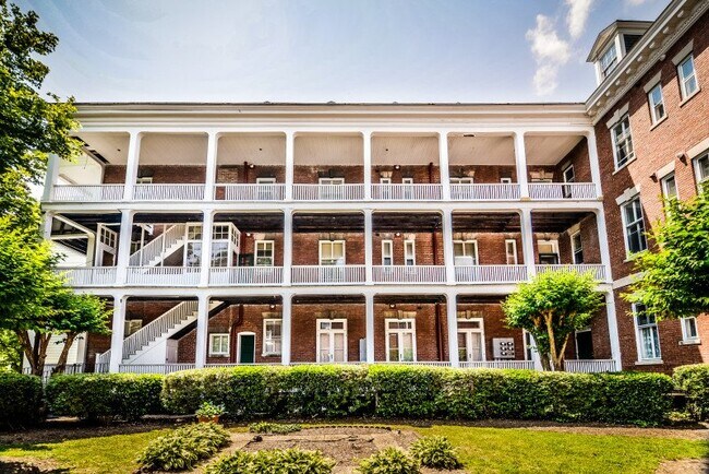 Foto del edificio - 1621 Grove Ave