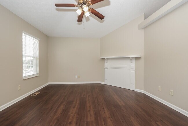 Building Photo - 4008 Calumet Dr