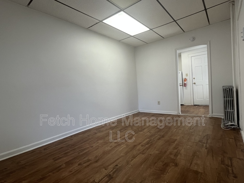 Building Photo - 521 Lehman St