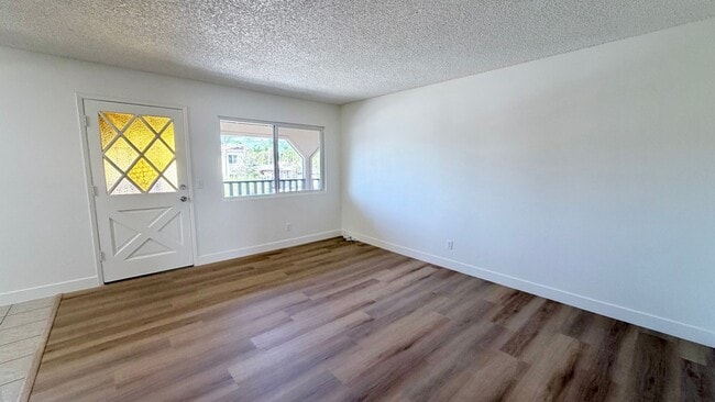 Building Photo - 1457 Holly Ave
