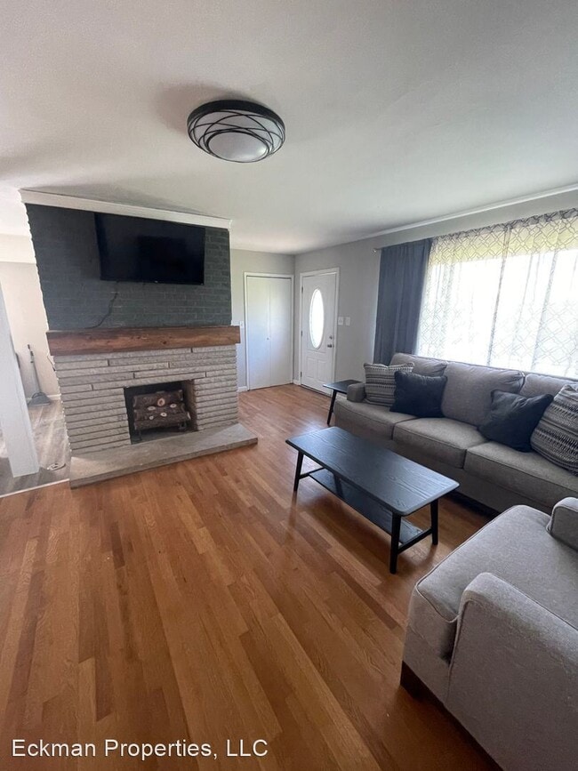 Building Photo - 3 br, 1 bath House - 101 Fitch Ave