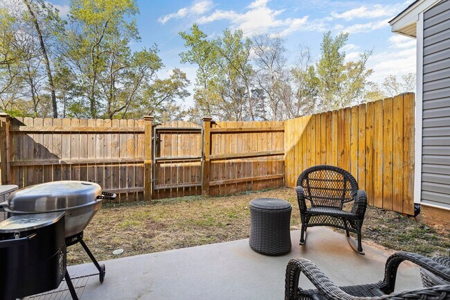 Building Photo - 193 Northwood St