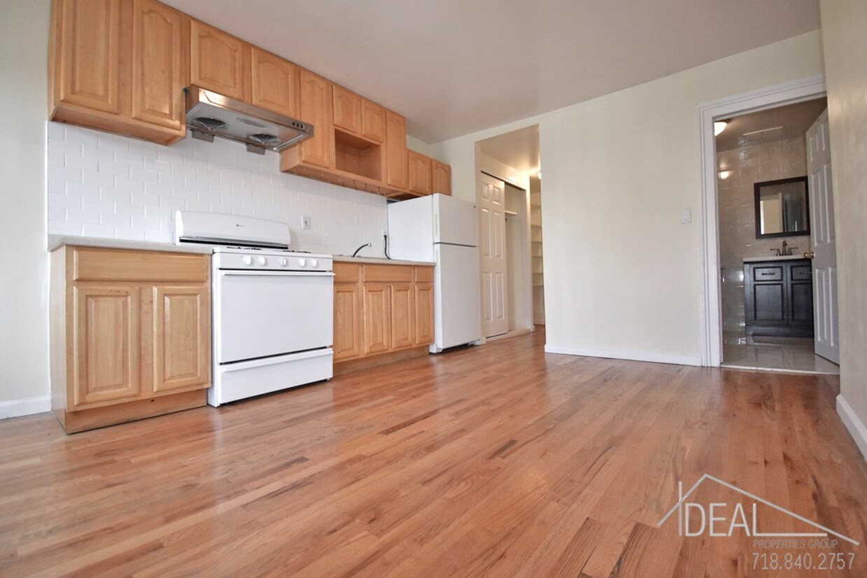 Primary Photo - 512 Court Street #TOP-FLOORR