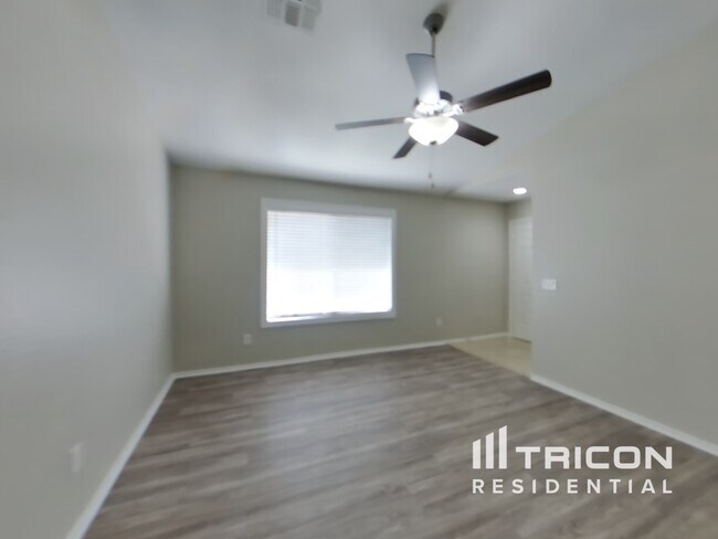 Foto del edificio - 1492 E Stirrup Ln