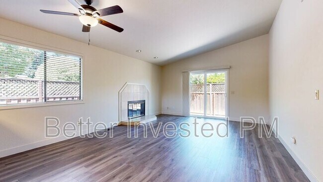 Foto del edificio - 2357 Mandarin Ln
