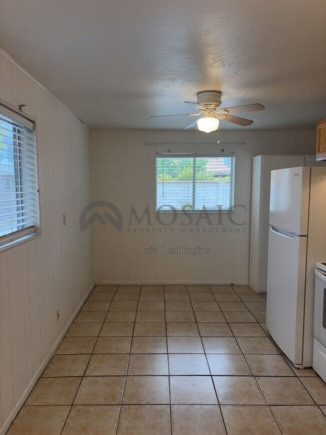 Foto del edificio - 1425 N 85th Pl