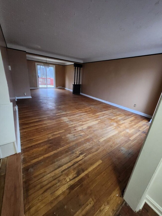 Foto del edificio - 2005 Hilton Rd