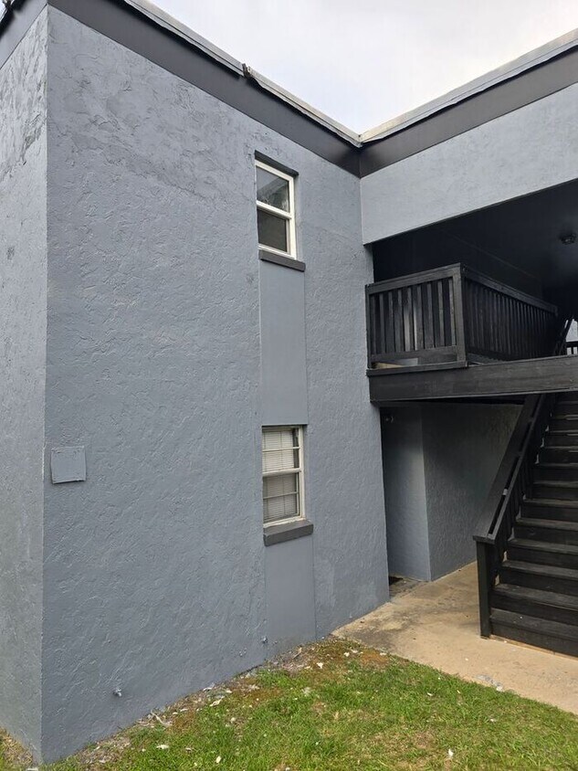 Primary Photo - 1Bedroom 1 Bathroom Condo in Palms West Av...