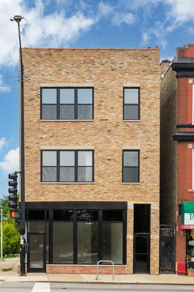 Photo - 1500 N Western Apartment