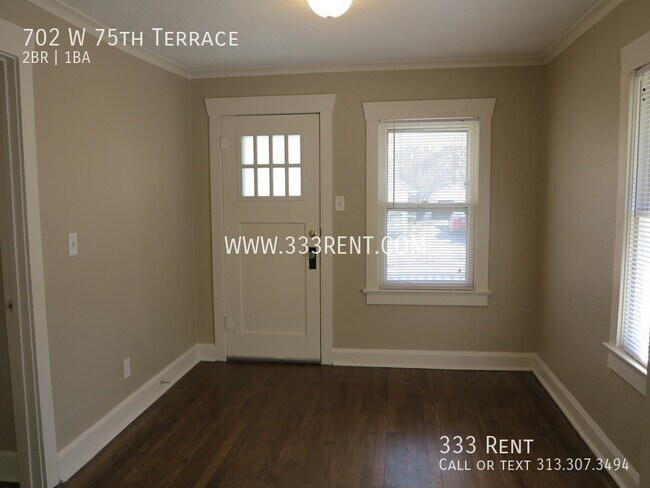 Foto del edificio - Great bungalow with lots of storage close ...