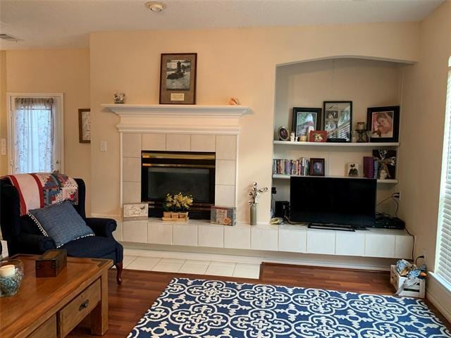 Building Photo - 1424 Sandlewood Dr