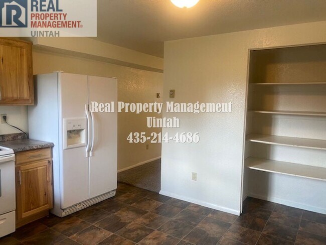 Foto del edificio - 3 Bed 1 Bath Duplex