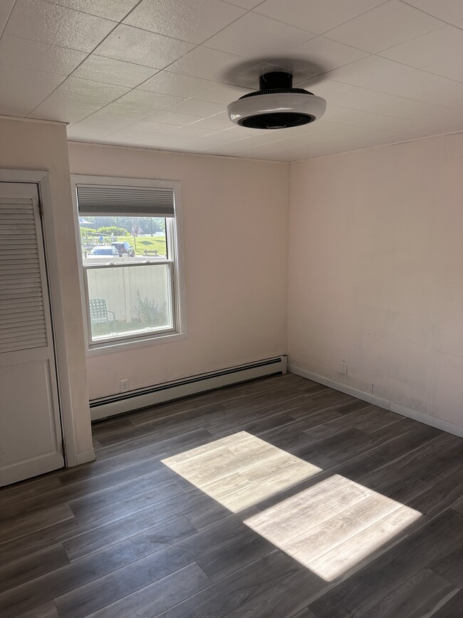 Building Photo - 71 Coes St