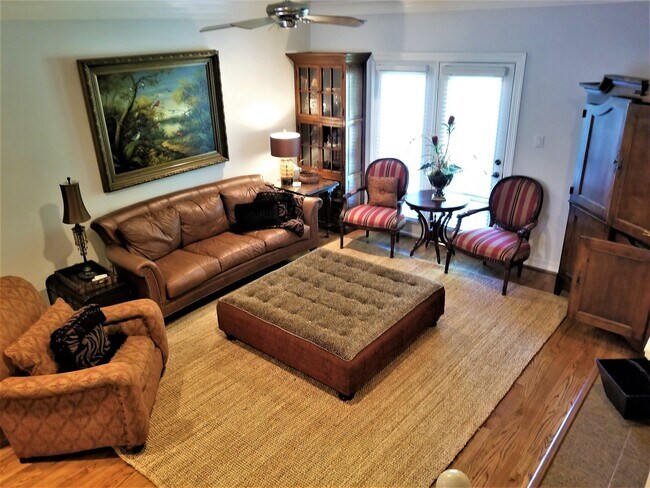 Foto del edificio - 3469 Howell St