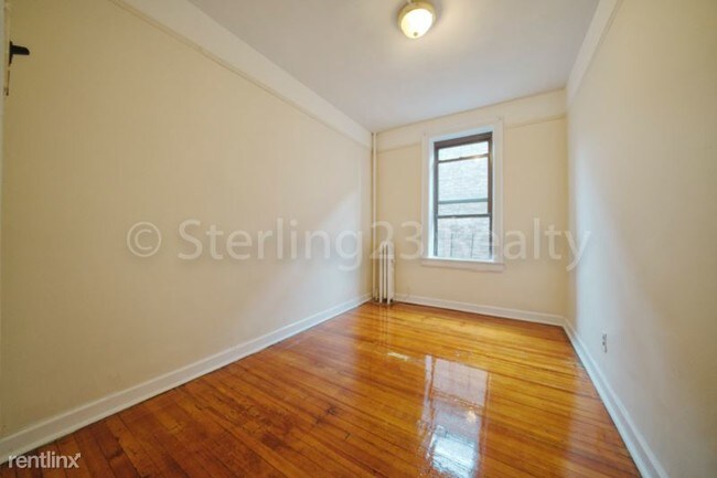 Building Photo - 25-61-61 Steinway St