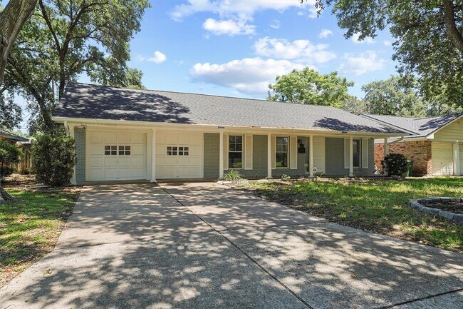 Building Photo - 9622 Fairdale Ln