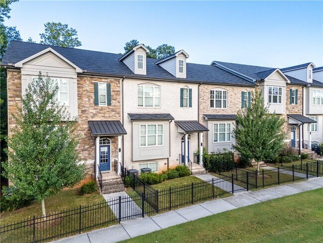 Building Photo - 170 Wren Dr