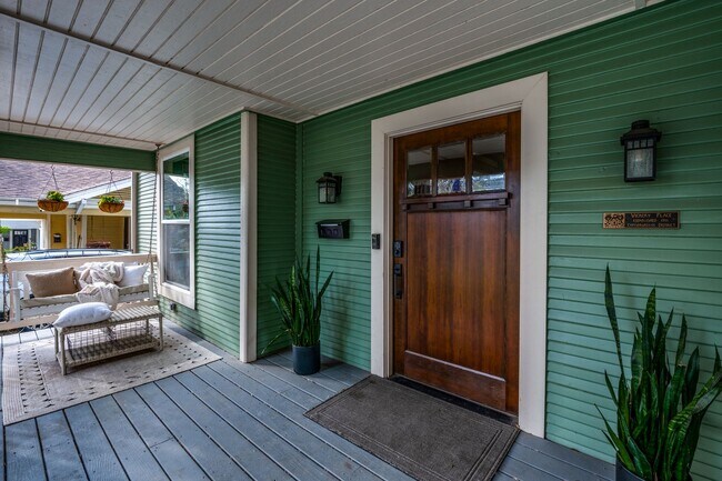 Building Photo - Lower Greenville Craftsman w/ Guest House