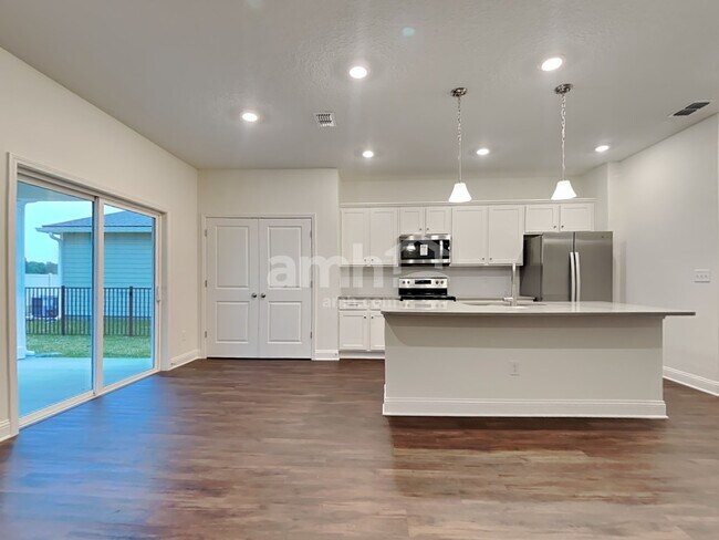Building Photo - 176 Elcano Ln