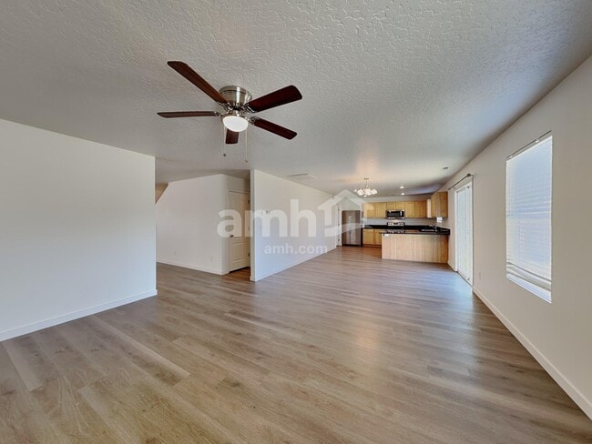 Foto del edificio - 2543 N Greenville Ave