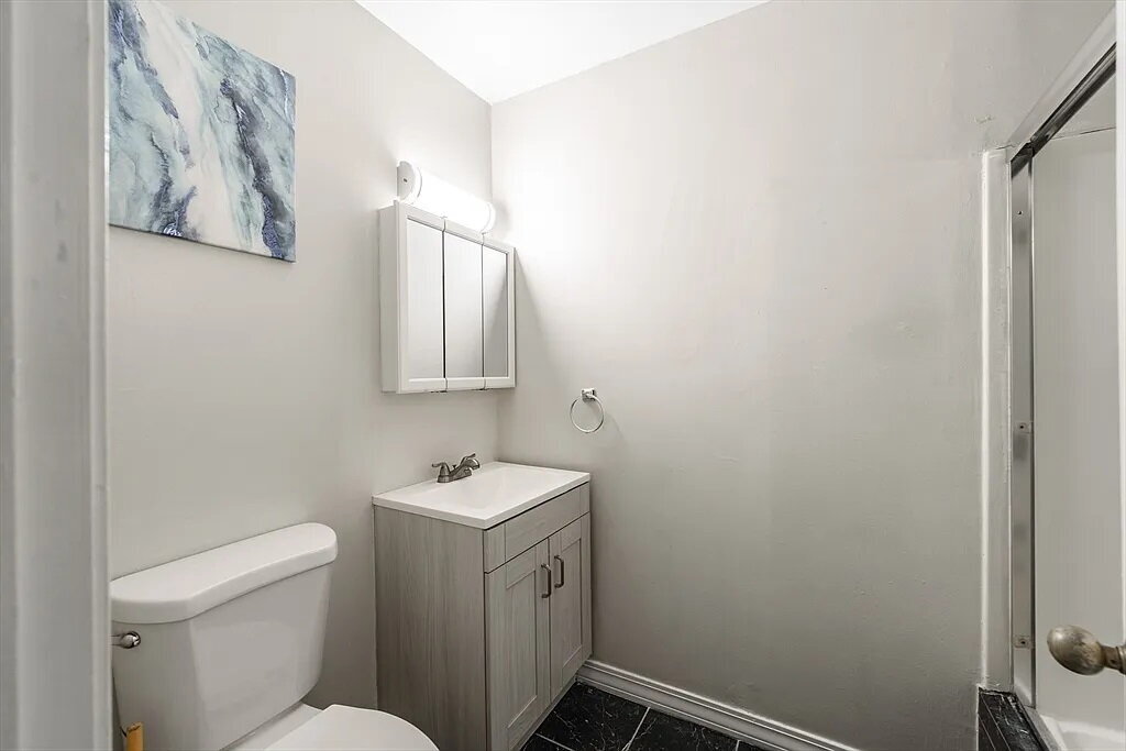 Foto principal - "Chic Urban Living: Spacious 1-Bedroom Oas...