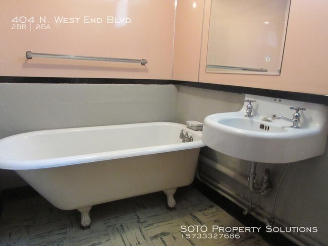 Foto del edificio - 404 North West End Boulevard
