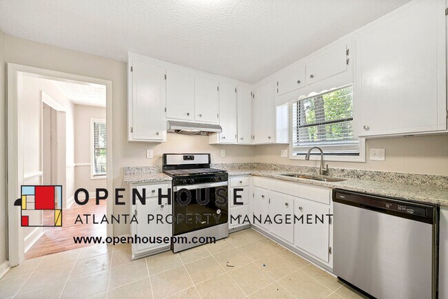Building Photo - 5636 Forest Pl, Acworth