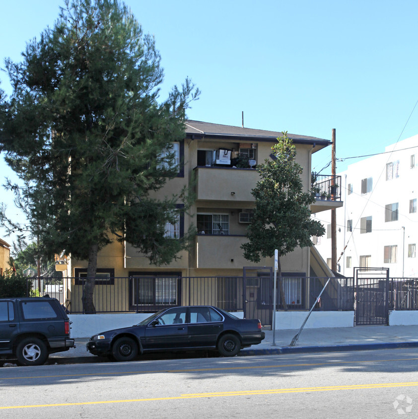 Building Photo - Highland Springs (Lincoln Park)