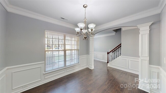 Building Photo - 16126 Long Talon Way
