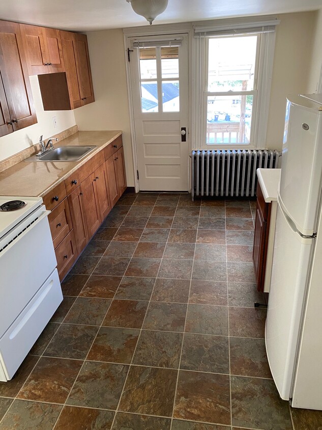 Kitchen with private porch - 2630 Mount Rd