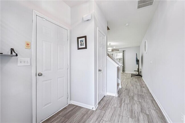 Foto del edificio - 545 Windstone Trail