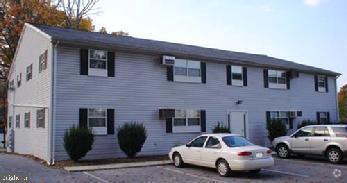 Building Photo - 1842 Rock Cliff Dr